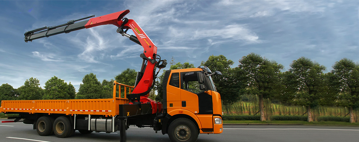 超长起沉臂，作业领域更广